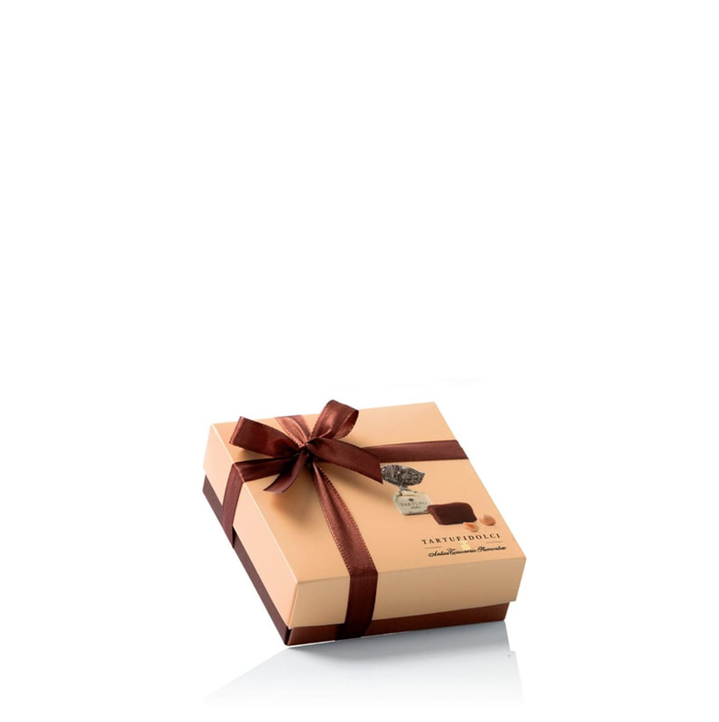 chocoladetruffels in gekleurde doos
